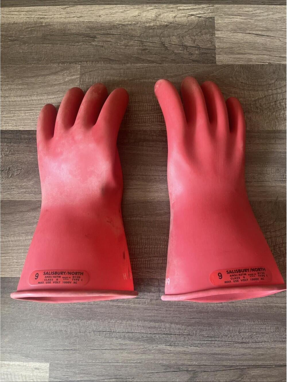 Honeywell Salisbury Electrical Insulating Safety Gloves Class 0 Type I  Size 9